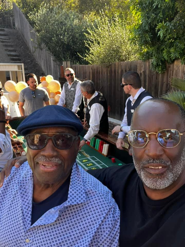 nathan4homes's tweet image. My dad is so amazing! What a man’s man! He has taught me endless lessons, yet has given me the greatest gift which is love ❤️ I love you dad! #meandpops, #amazingdad, #atruefather