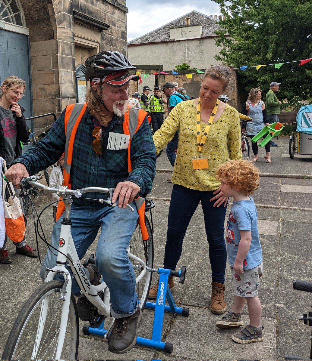 SolarScot's tweet image. Great fun at Bikefest today! Amazing work by all the volunteers and organisers @EnergyPorty and @ActionPorty a lot of bike powered smoothies were enjoyed 🍓🍍🍌