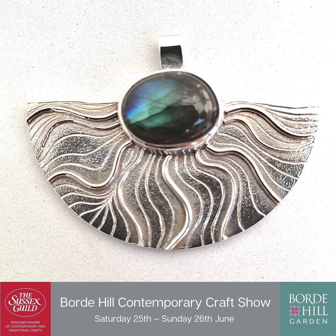TheSussexGuild's tweet photo. One week to go .......
#contemporaryart 
#contemporaryartist 
#contemporaycrafts 
#UKcrafts
#handmade 
#Sundaymakers
#sundayvibes
#exhibitionshopping 
#meetthemaker 
#craftsshows
#BordeHillGardens 
@bordehillgarden 
#mixedcraftsshow
#ukhandmade #craftcommunity 
#makersmarketuk https://t.co/qwGMEjbrwy
