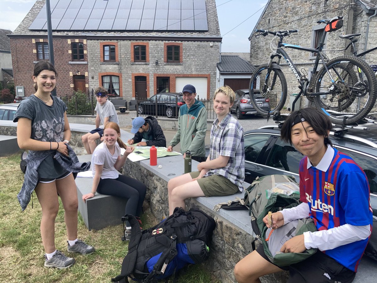 Newman_SJane's tweet photo. ⁦@ISB_Bronze_IA⁩ - What a great day of hiking!! Time to take a break! #mslearns https://t.co/KcQd1uA8Lx