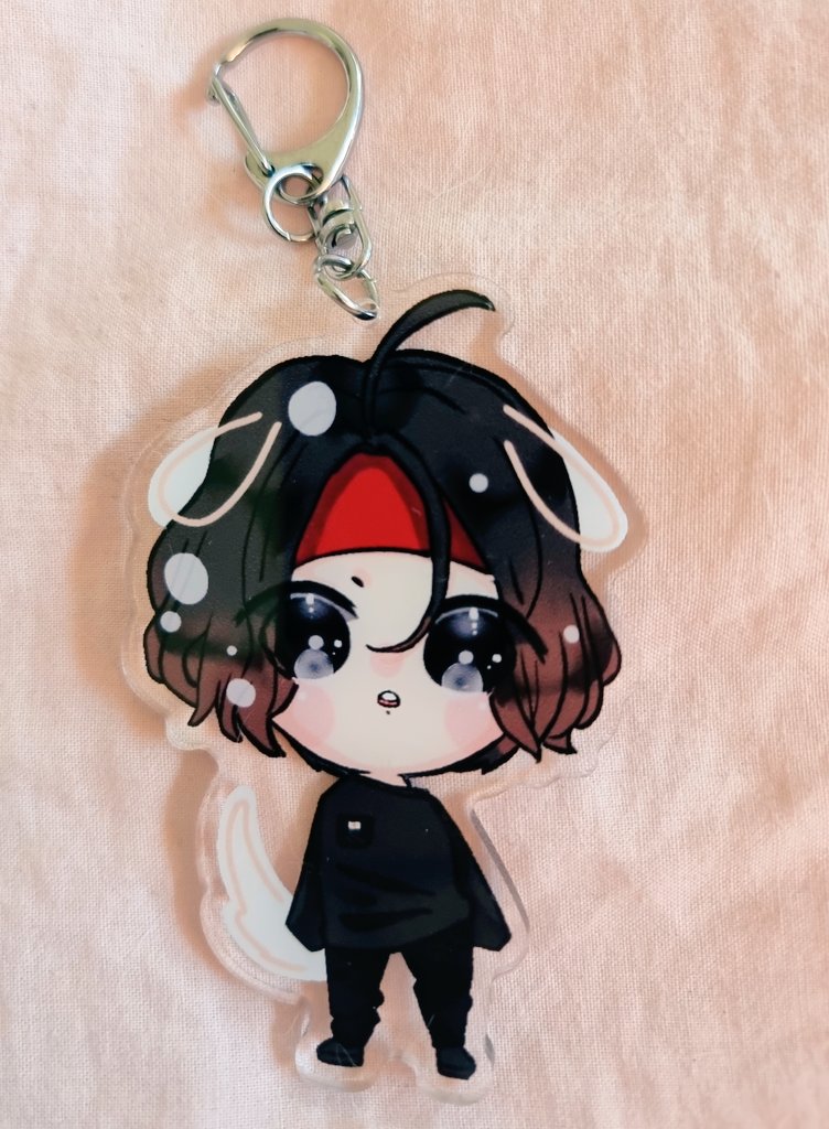 dplspring's tweet photo. just wanted to pop in here to show these charms and stickers i had for sale at a convention today 🥺✨ tiny gguki https://t.co/w4eJ1TViW7
