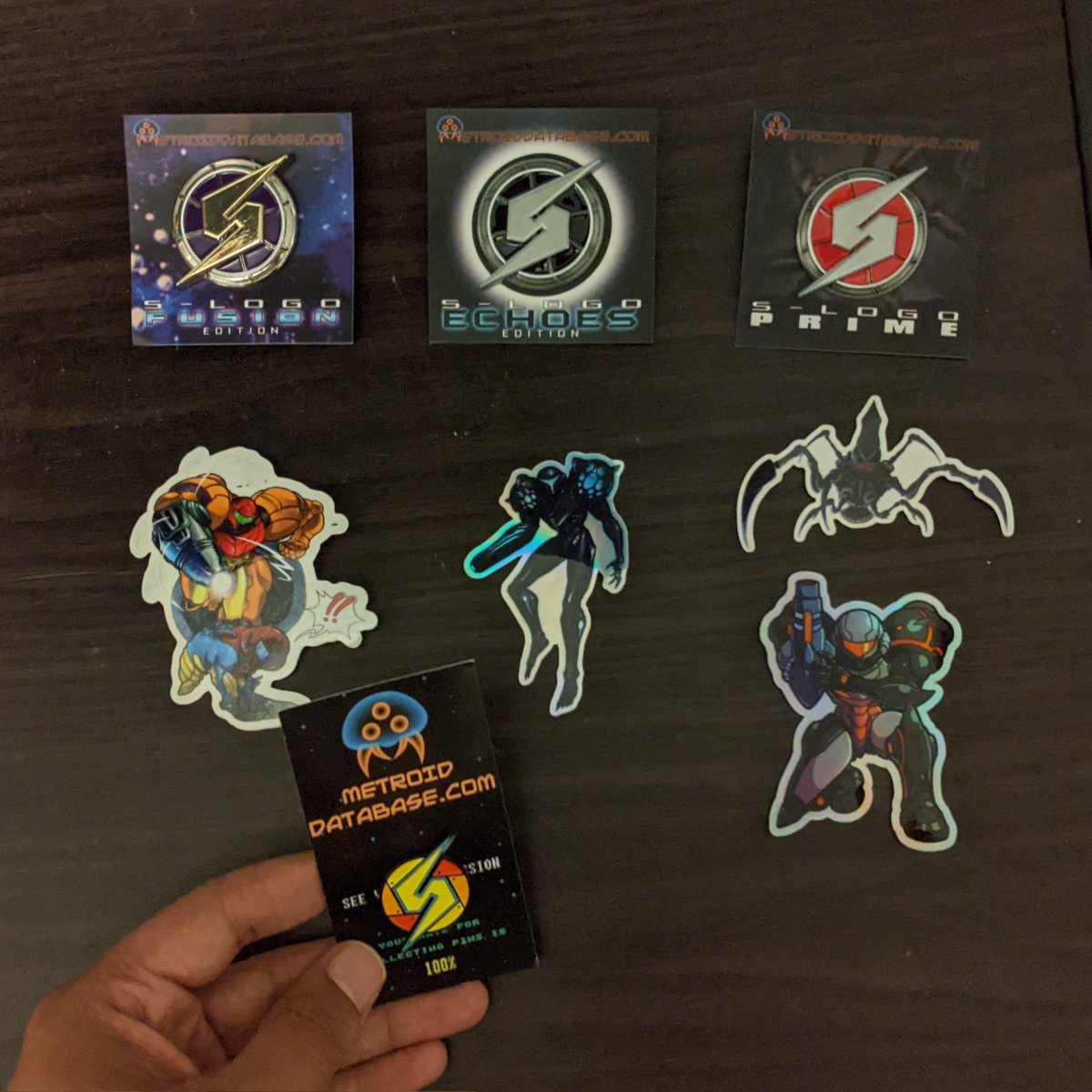 TailsPilot's tweet photo. 2nd pin haul from @MetroidDatabase- 1st was the Super s-logo back in.. wow 2018?
For my wallet's sake, I will NOT be collecting 100% items but v happy to have my favorites :) https://t.co/sp1H0jp8z1