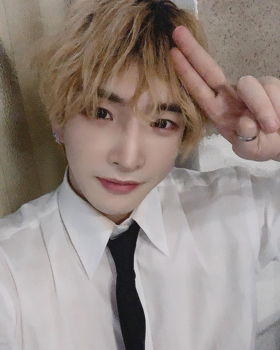 ZPZG_Brazil's tweet photo. 📸 | 01.06.2022 • Atualização na conta do Hwi.

“-Graças a vocês pude receber muito animo nesta temporada também. Vocês sabem muitas formas de demonstrarem amor, certo? Por favor, nos espere! Obrigado por hoje, de verdade💕

#zpzg #hwi #japan #tokoy”

🔗https://t.co/zw5MeIA8Wm https://t.co/VjNSAlHGOA