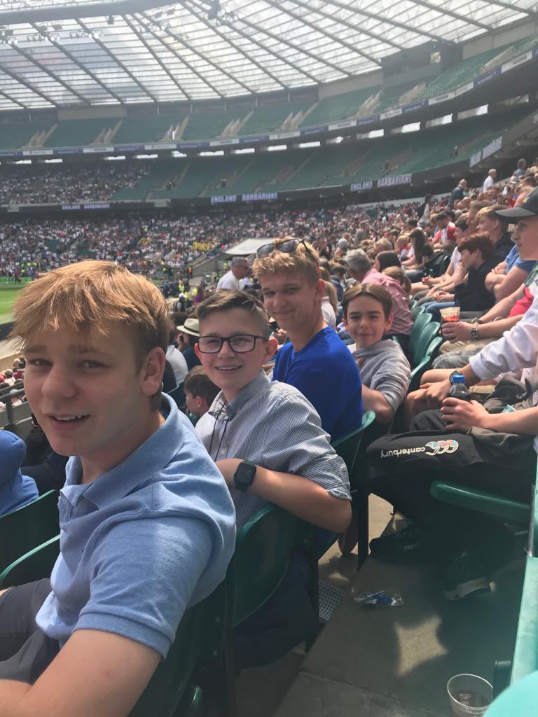 IainMartin19's tweet photo. Kids at babas #engvsbar https://t.co/f0SHjPUsWn