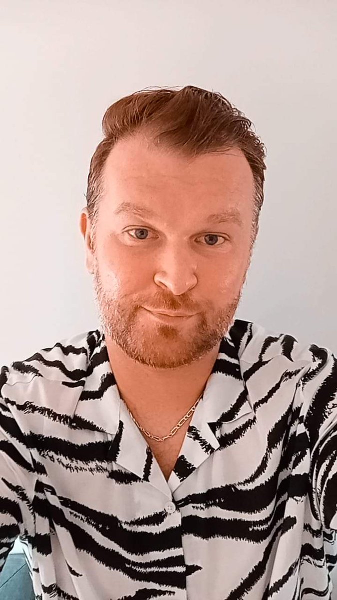 Bonne fin de dimanche a vous
Plein de gros bisous 😘😘