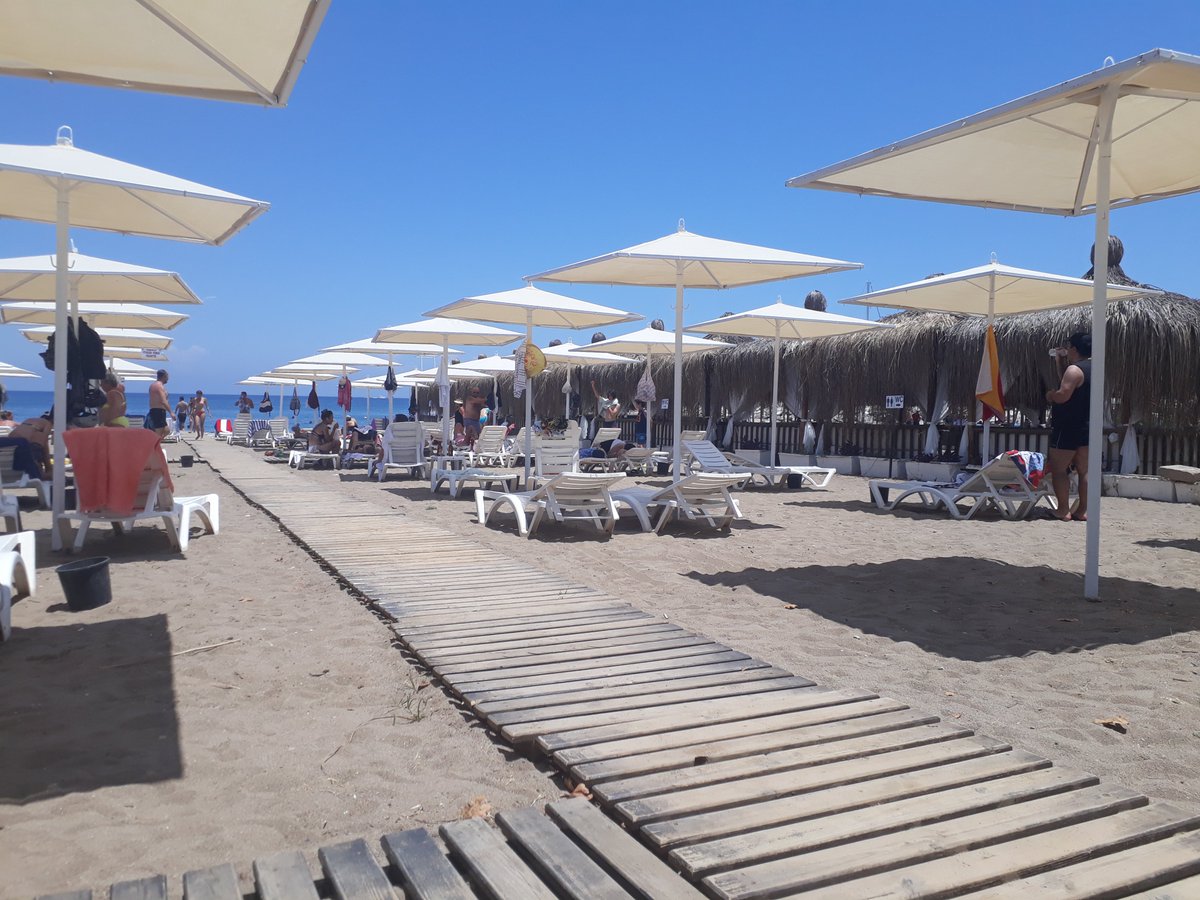 Bu sıcak günde kemer sahilde serin serin misler gibi  geçti en güzel pazar