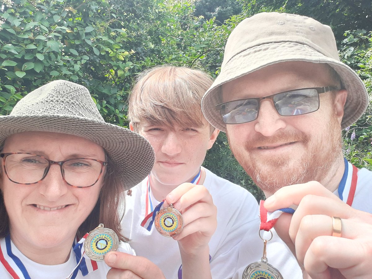 siobhancastle's tweet photo. We did it! Well done to James' Team on a fantastic walk and raising awareness & vital funds for @PAPYRUS_tweets thank you to everyone who has shared or donated so far! #smashthestigma #orwellchallenge #Papyrus https://t.co/UTmFldMPa6