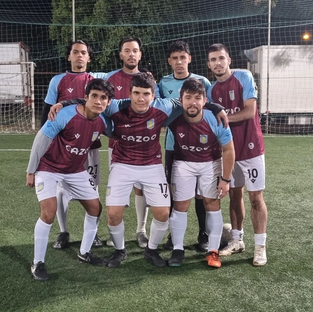 AstonVillaCTN's tweet photo. ¡Fiesta Villana y nos vamos para cuartos! 🤪
Volvemos a terminar punteros una fase más y ya nos mentalizamos en los cuartos de final.
Rival de Cuartos: @Real012ctn 🫡
#VamosVillanos #GoVillans 🤪 https://t.co/wmb2Nct4WN