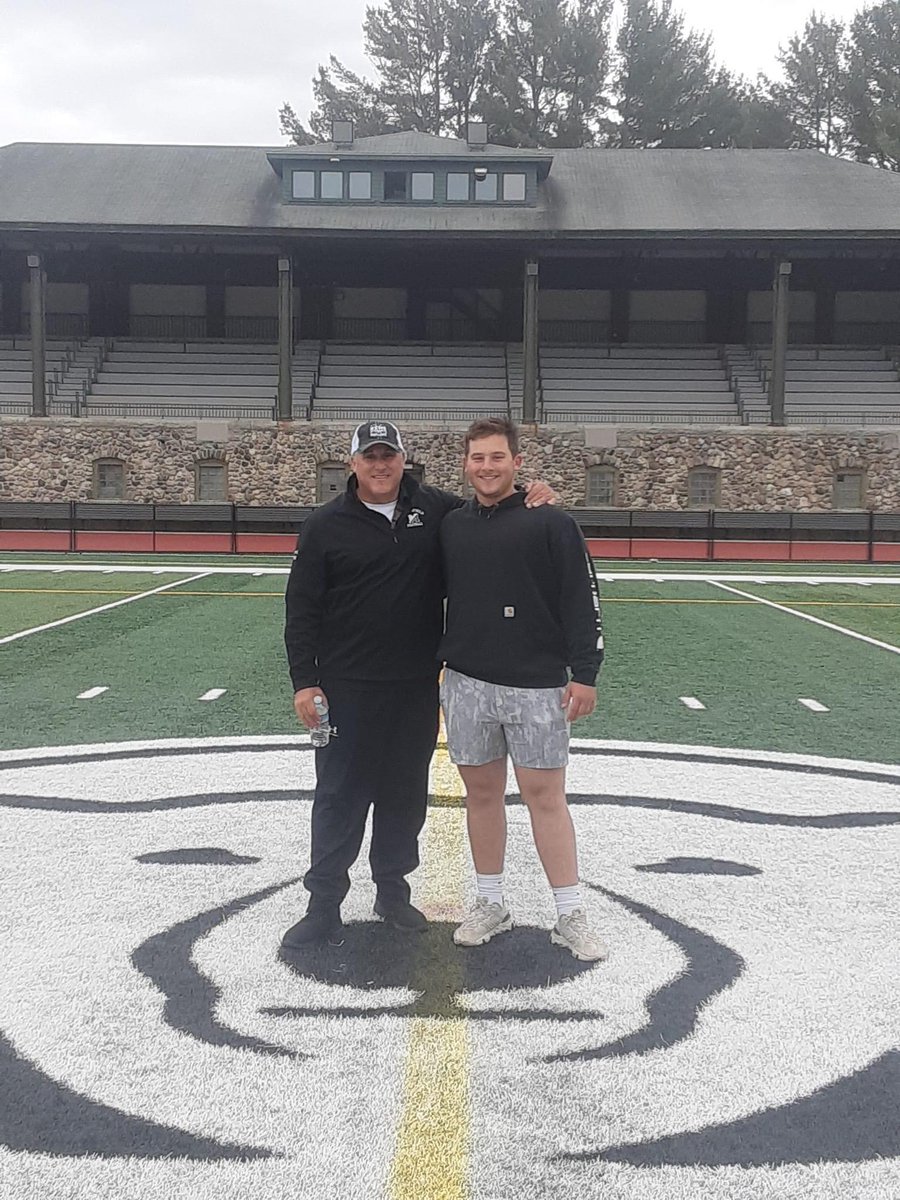 Great time today at Bowdoin. Thank you to <a href="/CoachMCochran/">Matt Cochran</a> &amp; <a href="/CoachBJHammer/">William Hammer</a> for showing my dad and I around on Father’s Day. #1hearbeat