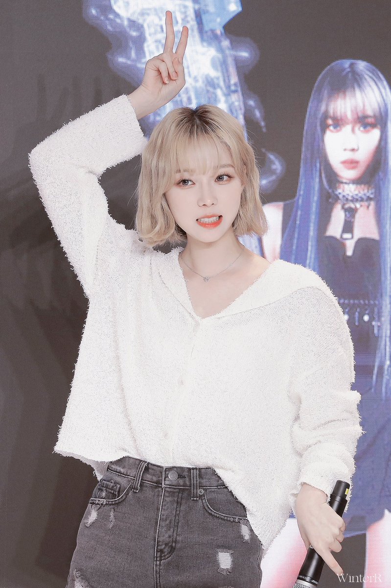 WintersonneR's tweet photo. 220619 HD
🤍
#WINTER #윈터  #aespa    #æspa #에스파 https://t.co/5UH70UZej2
