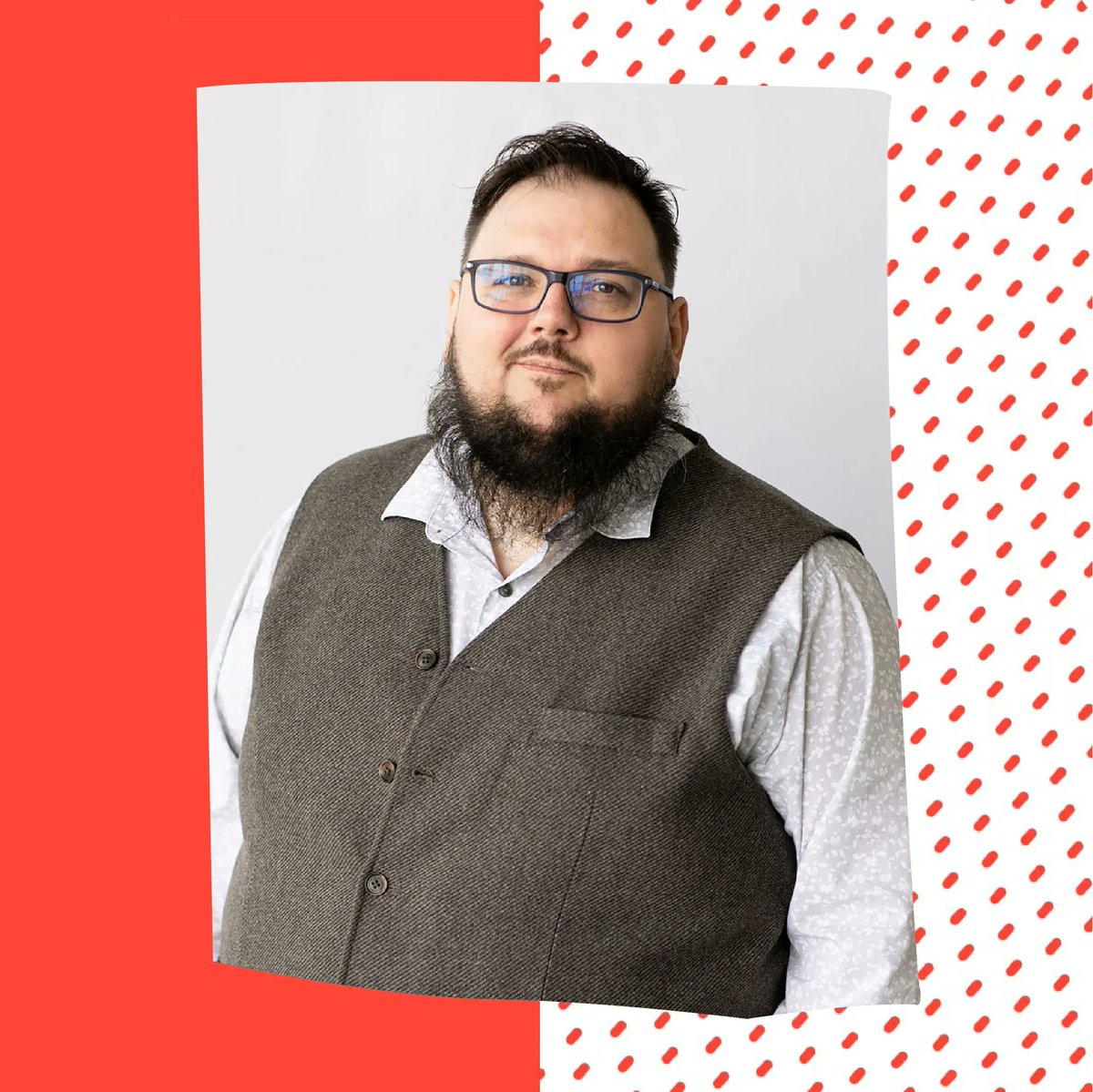 StratifiCreativ's tweet photo. A good dad is someone who always deserves celebrating, but especially today. 🥳
Meet Brian, our Technical Director, in-house genius and incredible father of three! We’re always happy to have a reason to say how thankful we are for him. Happy Father’s Day! https://t.co/fju3pzzc1I
