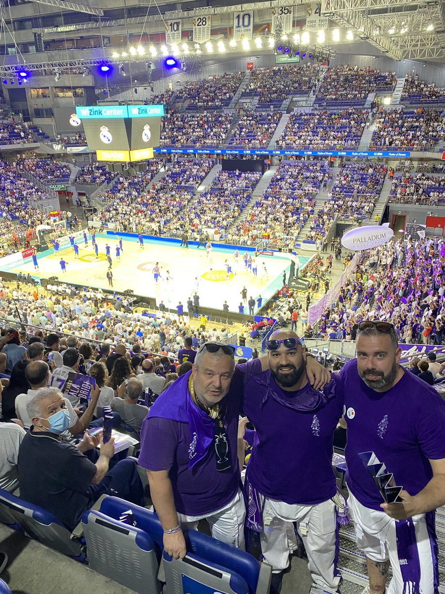 Disfrutando de las cosas que gustan y cuando se juntas, explosión @araphajoes #araphas #acb #fiestastorrejon2022 #torrejondeardoz