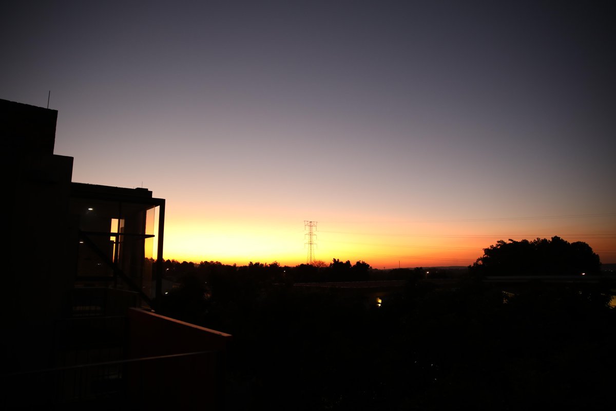 SRICongress's tweet photo. 🌄The sun setting in Pretoria tonight.
We can't wait to see you tomorrow, onsite and online at #SRI2022! https://t.co/N2LPv5Jbg8