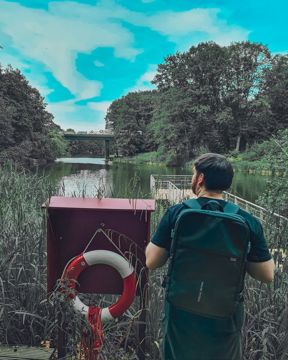 doengesmusic's tweet photo. I often hear the question where to get inspiration from to have so much output that you write whole albums. In fact, the most important thing is to go out and see the world. Almost 60% of Lifetime Valley was written in hotel rooms in Gdansk, Croatia or Paris. #music #guitar #sky https://t.co/iTy2rtMxKG