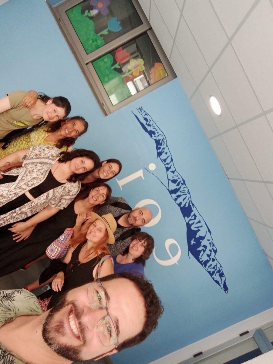 EoiSeu's tweet photo. Tanquem un projecte #etwinning de dos anys #exploringdiversity i obrim nous camins de col.laboracions!
#eoiteam #eoiseu #eoihospitalet #sharingiscaring #etwinningproject #exploringdiversity #eoicat #eoistas #laseu
@eoihospitalet @kvs_fi @sepie_gob https://t.co/yIabT7wecL