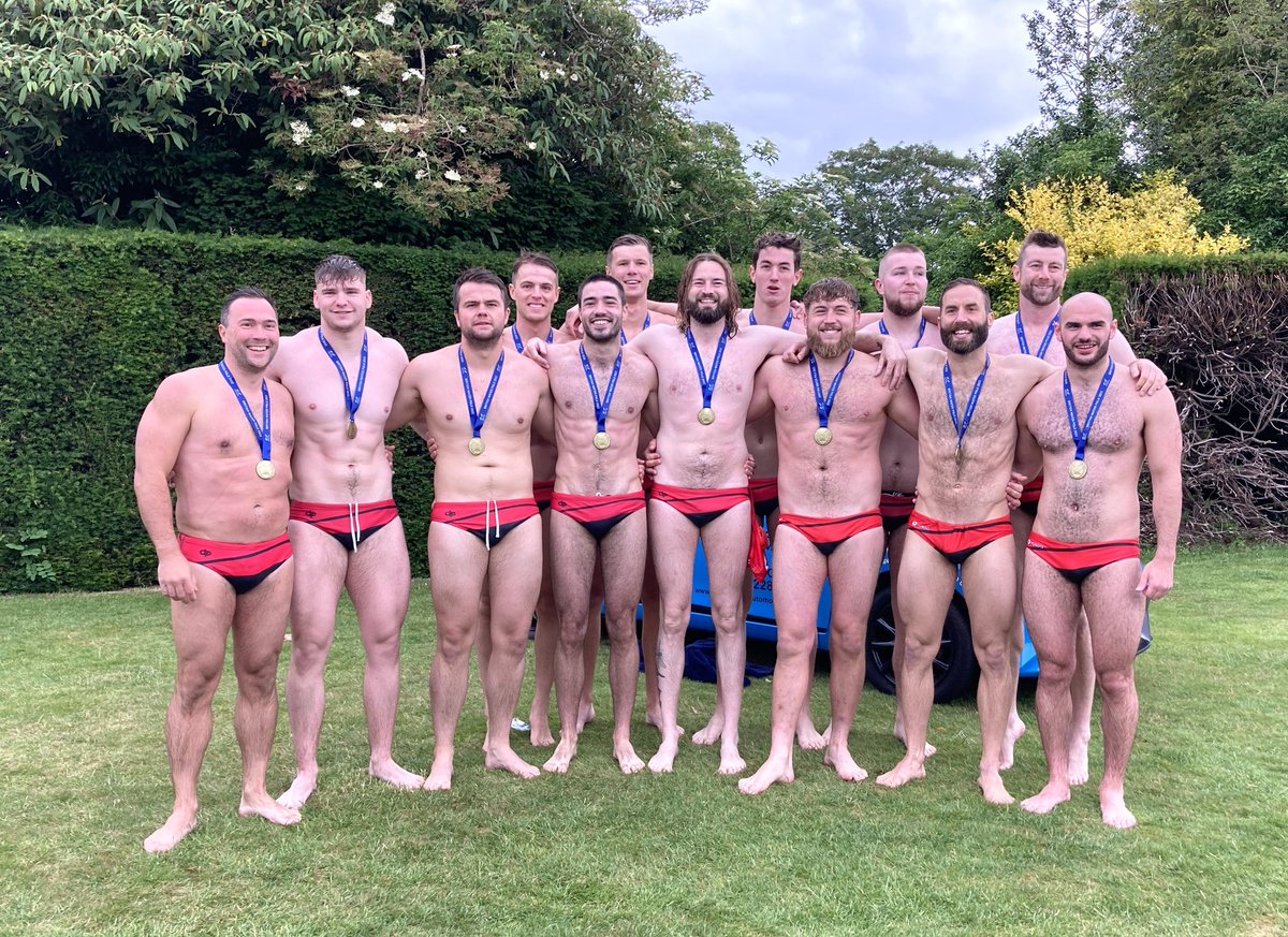ENGWaterPolo's tweet image. Cheltenham triumph to take gold in the 2022 men’s British Championships with a convincing 16-8 result against Manchester.

Many thanks to James and his team @cs_wpc who ran a great event, and to all the officials and volunteers who made @BritishWPC possible. See you next year!