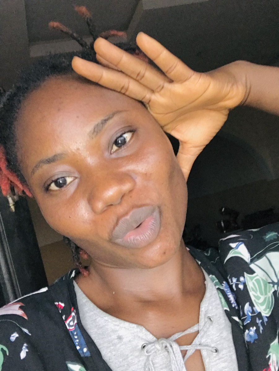 Phlossy18's tweet photo. @instablog9ja I no fine tho https://t.co/H9oI87EA8m