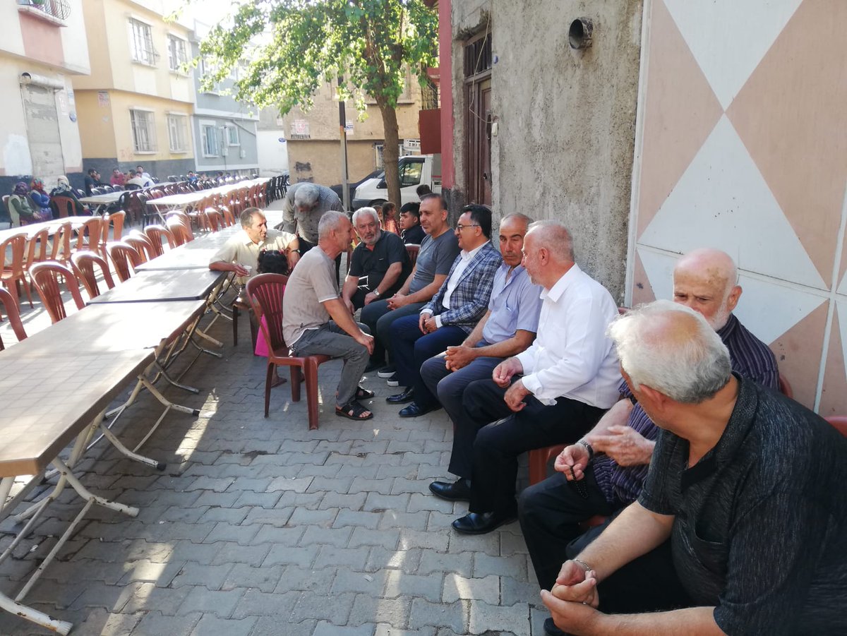 av_hasanteke27's tweet photo. Yönetim Kurulu ve Belediye Meclis Üyelerimiz ile birlikte Ocaklar Mahalle sakinlerinden vefat eden Berker Korkmaz bey için düzenlenen mevlide katıldık.

Rabbim kabul eylesin.

@erkankandemir
@Numankurtulus
@avhamzadag https://t.co/mqQf47fPjJ
