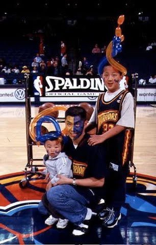 THEDUBAGENT's tweet photo. Simply Grateful…so proud of these two young men for making today such a special day. Love you Jordan Wong and Tommy Wong💙💛💙. Happy Father’s Day everyone. #grateful #blessed #webelieve #wongs #DubLife @warriors https://t.co/9iolXcva9u