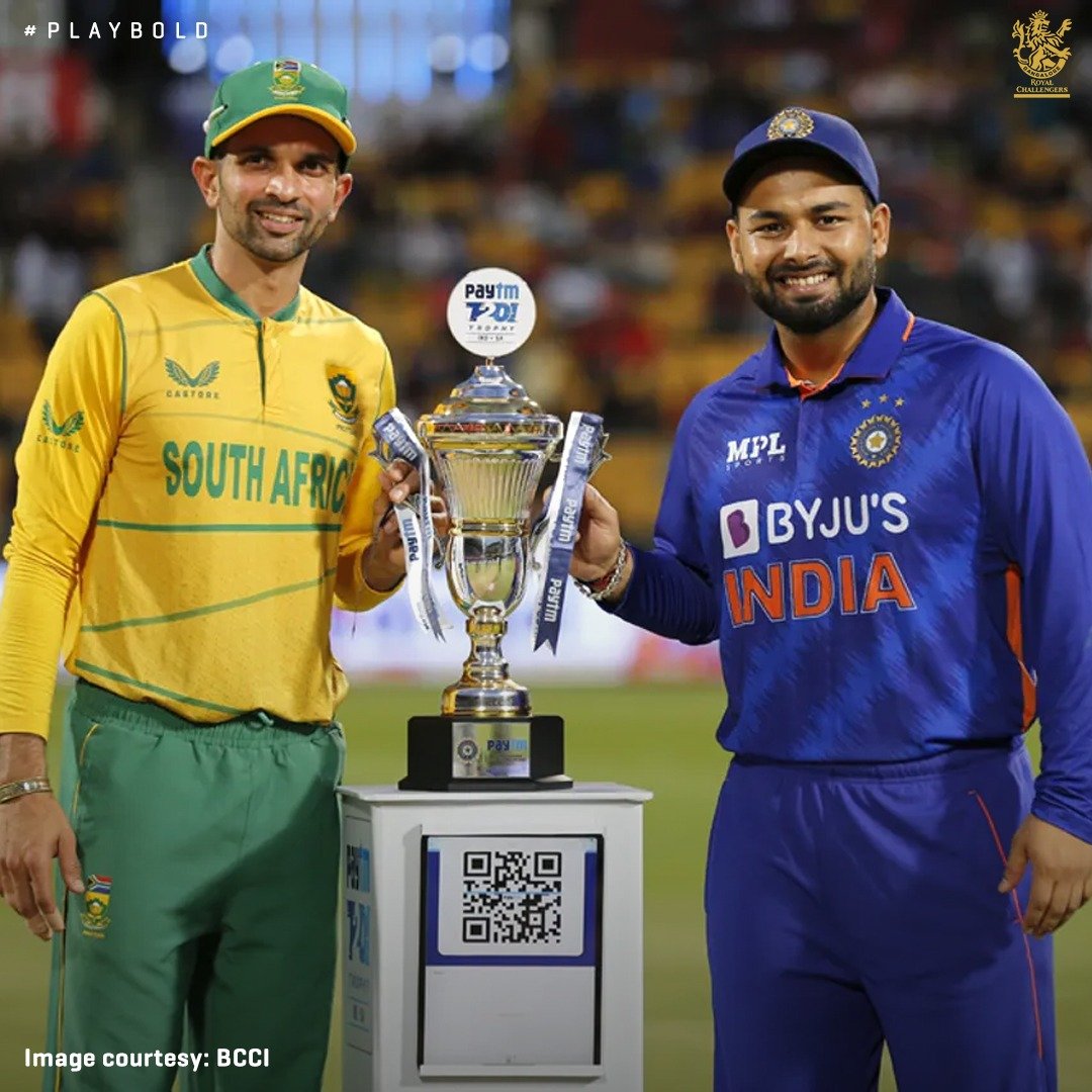 RCBTweets's tweet photo. It all ends even as rain washes away the series finale. 🌧

India and South Africa share the spoils at the end of a cracking T20I series. 🤝

#PlayBold #WeAreChallengers #TeamIndia #ನಮ್ಮRCB #INDvSA https://t.co/HKNvlYOg6P