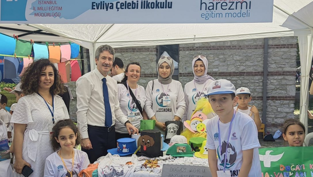 İl Millî Eğitim Müdürlüğümüz tarafından düzenlenen Harezmî Eğitim Şenliği, 39 ilçeden 331 okul, 2059 öğretmen ve 7134 öğrenci katılımıyla gerçekleştirildi. 

📝Haber istanbul.meb.gov.tr/www/hrezm-egit…

<a href="/tcmeb/">Millî Eğitim Bakanlığı</a> <a href="/memleventyazici/">Levent Yazıcı</a>