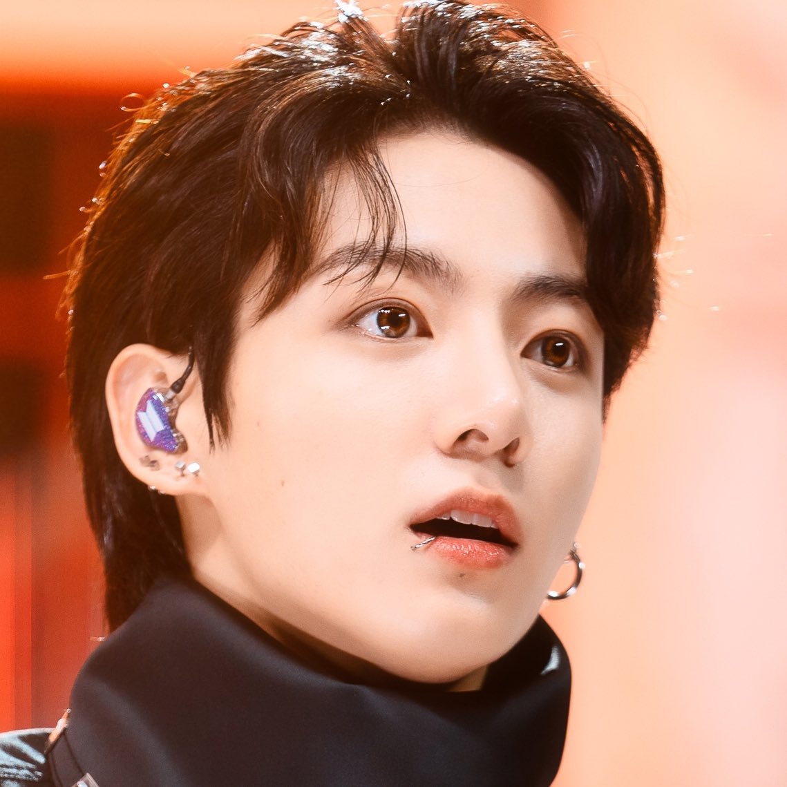 glosskinks's tweet photo. 🔞 // stepfather, pseudo-incest, barely legal, dubcon

I don’t know if it’s the soft baby boy hairstyle or what, but jungkook’s pretty doe-eyes have been looking extra huge and innocent recently, and my raging corruption kink won’t let me breathe. https://t.co/2y9w4FhSsp