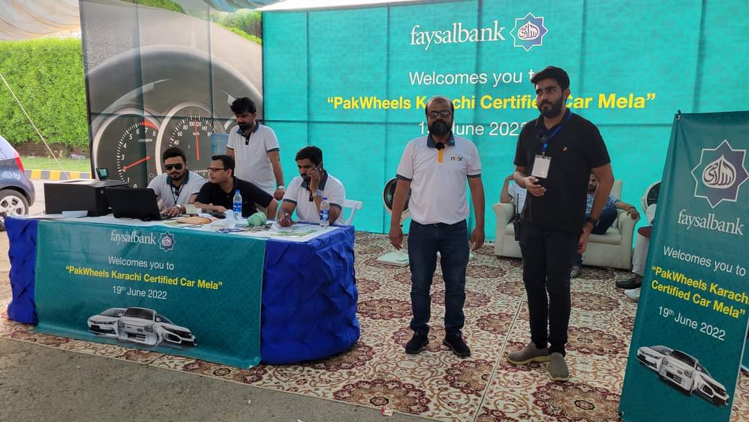 PakWheels's tweet photo. PakWheels is delighted to thank our proud sponsors and cast of "Carma: The Movie" for participating in the success of Karachi Car Mela 2022.
#PakWheels #KamranEnterprises #BankIslami #EcoDost #AsiaInsurance #DubaiBankIslamic #JubileeInsurance #FaisalBank #CarmaTheMovieCast https://t.co/TrEbaKGawo