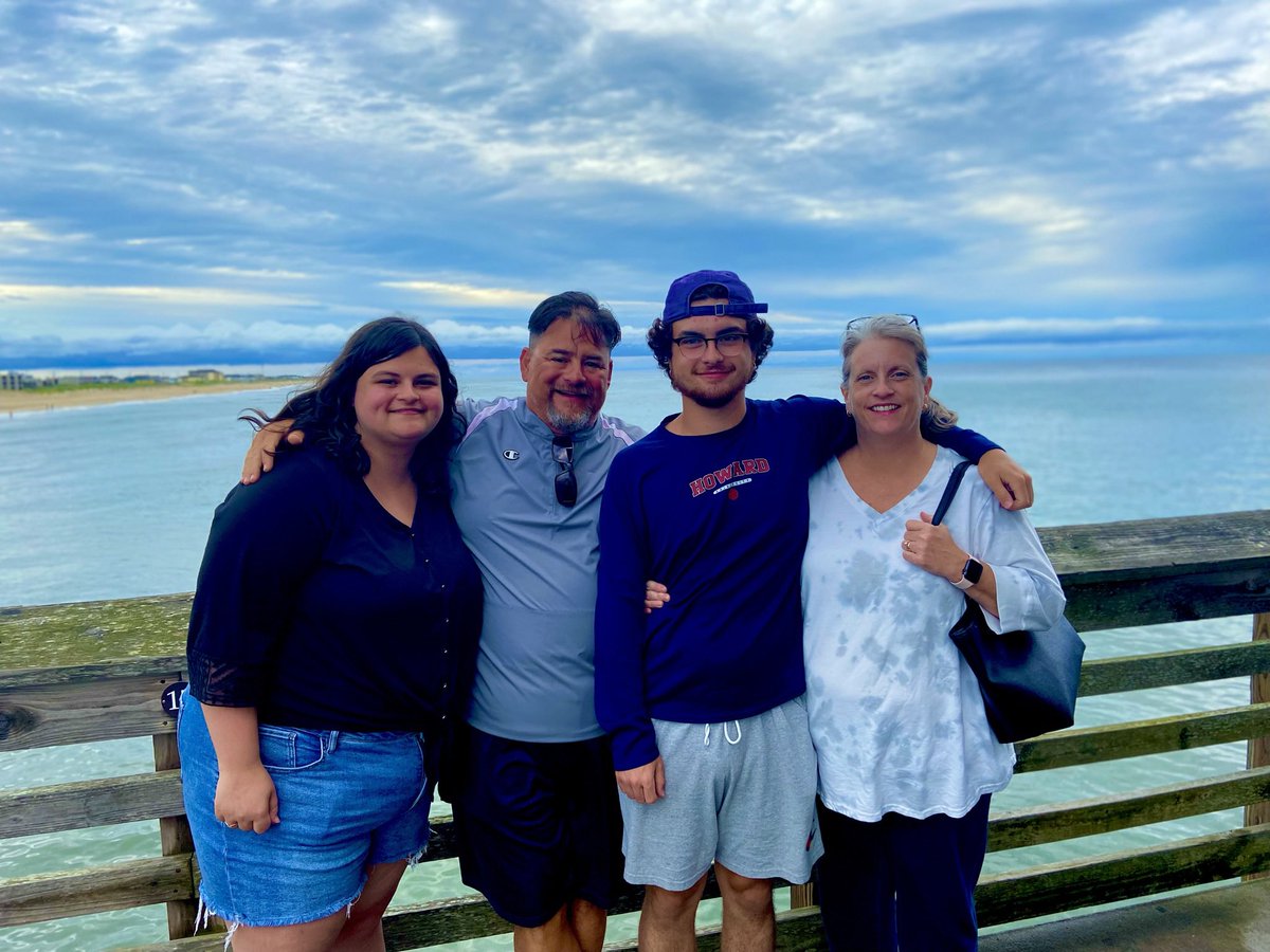libbyterbil's tweet photo. Happy Father’s Day to an amazing dad-to children and dogs!! We love you :) @lutherlibby @madlibs19 @wil_libby https://t.co/HL5gzcpmlM