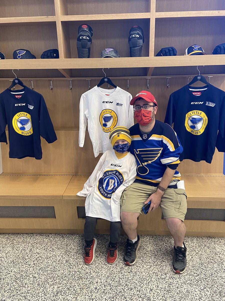 STLBLUESYH's tweet photo. Happy #FathersDay to all of the hockey dads out there! https://t.co/Hpoitd4iZo