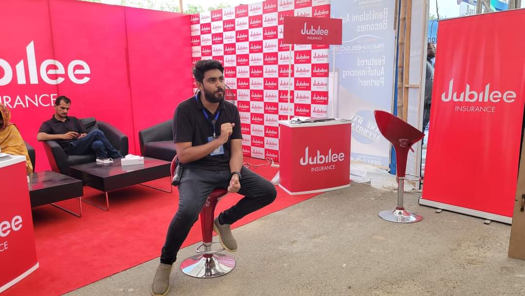PakWheels's tweet photo. PakWheels is delighted to thank our proud sponsors and cast of "Carma: The Movie" for participating in the success of Karachi Car Mela 2022.
#PakWheels #KamranEnterprises #BankIslami #EcoDost #AsiaInsurance #DubaiBankIslamic #JubileeInsurance #FaisalBank #CarmaTheMovieCast https://t.co/XoB5xKPixu