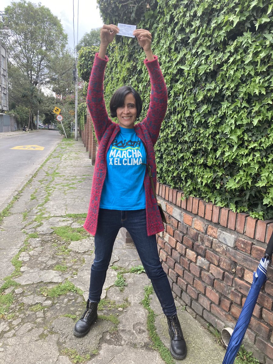 susanamuhamad's tweet photo. #PetroPresidente #votoporpetro Voto Por la VIDA! https://t.co/eIZD8Pqbny