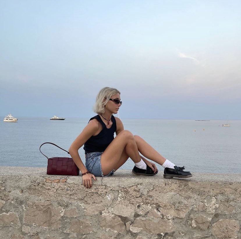 emmamoodboards's tweet photo. emma chamberlain in the south of france https://t.co/pzANEmRq9w