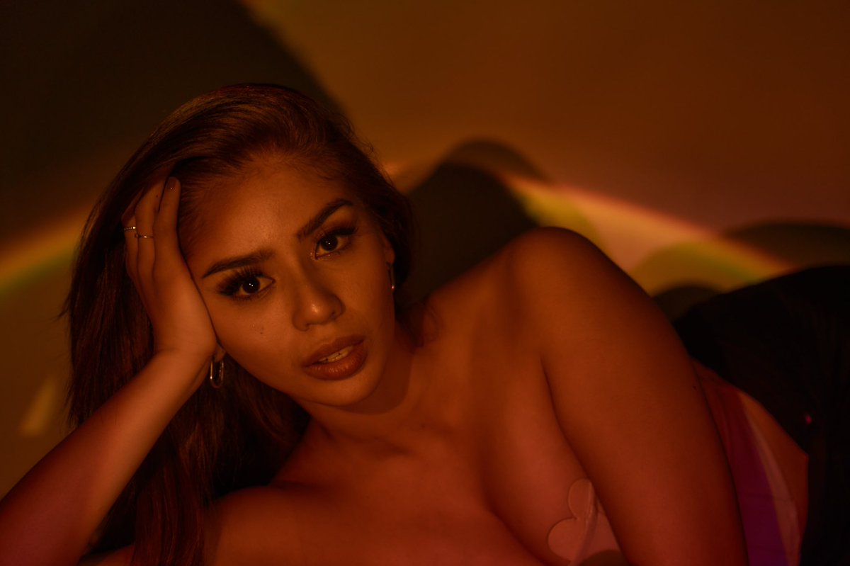 charicocruz's tweet photo. Rainbow Light Series. | Gianna. https://t.co/Jaml1qeeve