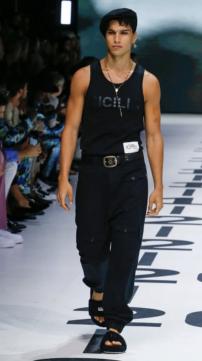 ▪️ Dolce&amp;Gabbana pays homage to its historical archives with the #DGReEdition Collection
•
#MFW <a href="/dolcegabbana/">Dolce&Gabbana</a> 
•
Men’s Spring/Summer 2023 #MilanMensFashionWeek
•
#DGSS23 #DolceGabbana 

#BarcelonaFashion #bcnfashion