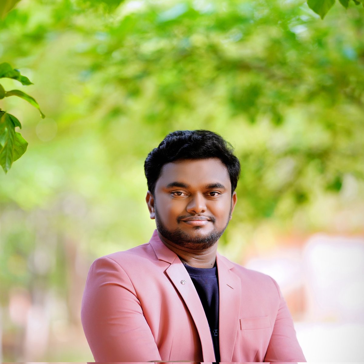 sree3vs's tweet photo. #NewProfilePic https://t.co/kCZ6gvKYIf