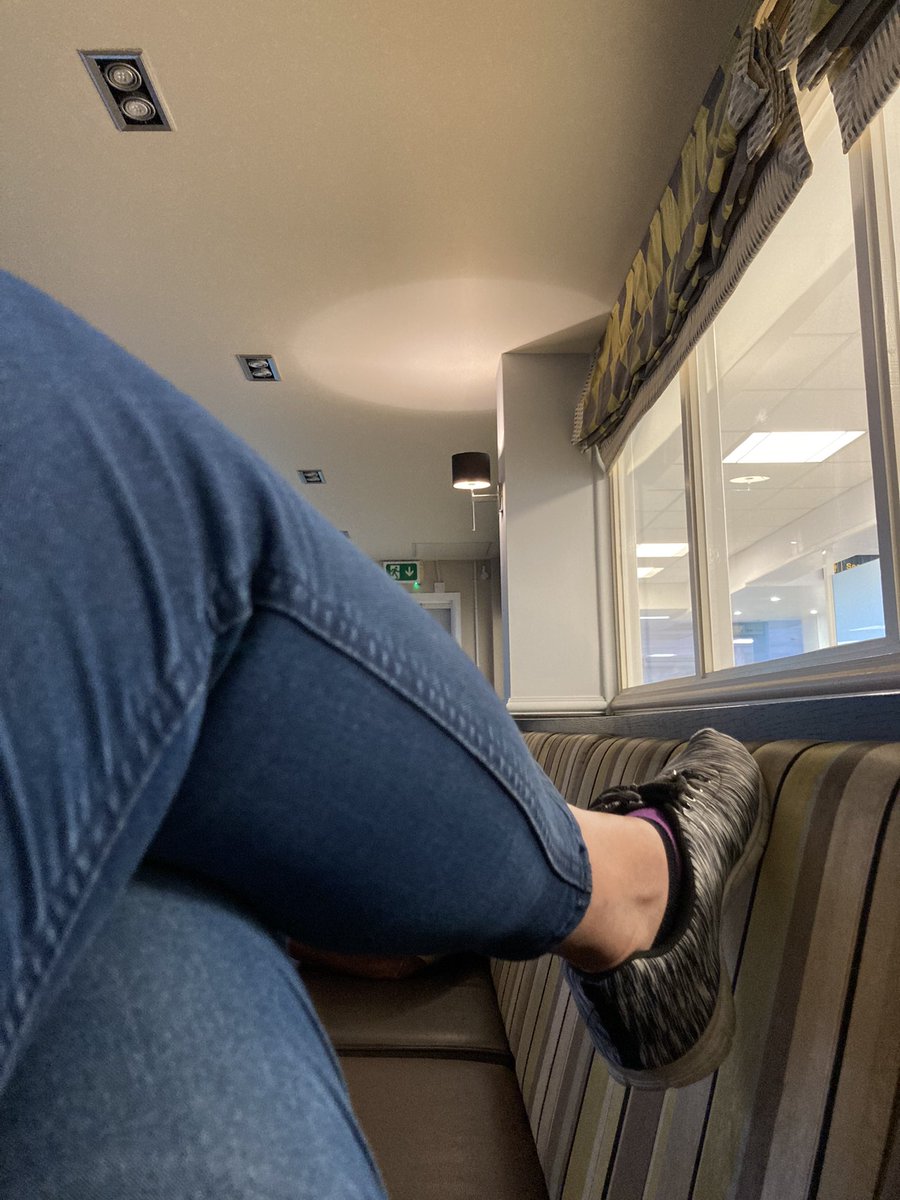 Should be winging my way to Edinburgh for #RCPsychIC but  currently stuck at Exeter Airport waiting for a very delayed plane … #borednow