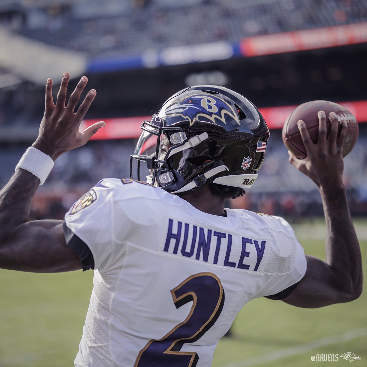 He deserves to be a starting QB 🙏🏾