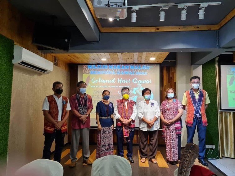 simkuihian's tweet photo. Majlis Makan Malam Sempena Gawai 2022 KRT Desa Wira Fasa 3
After 2 years of COVID19, finally ever to come together for dinner as well as to celebrate Hari Gawai irrespective of race and religions (this is Sarawak).
#OooooHA
Skh🐝 https://t.co/r0saEPt91z