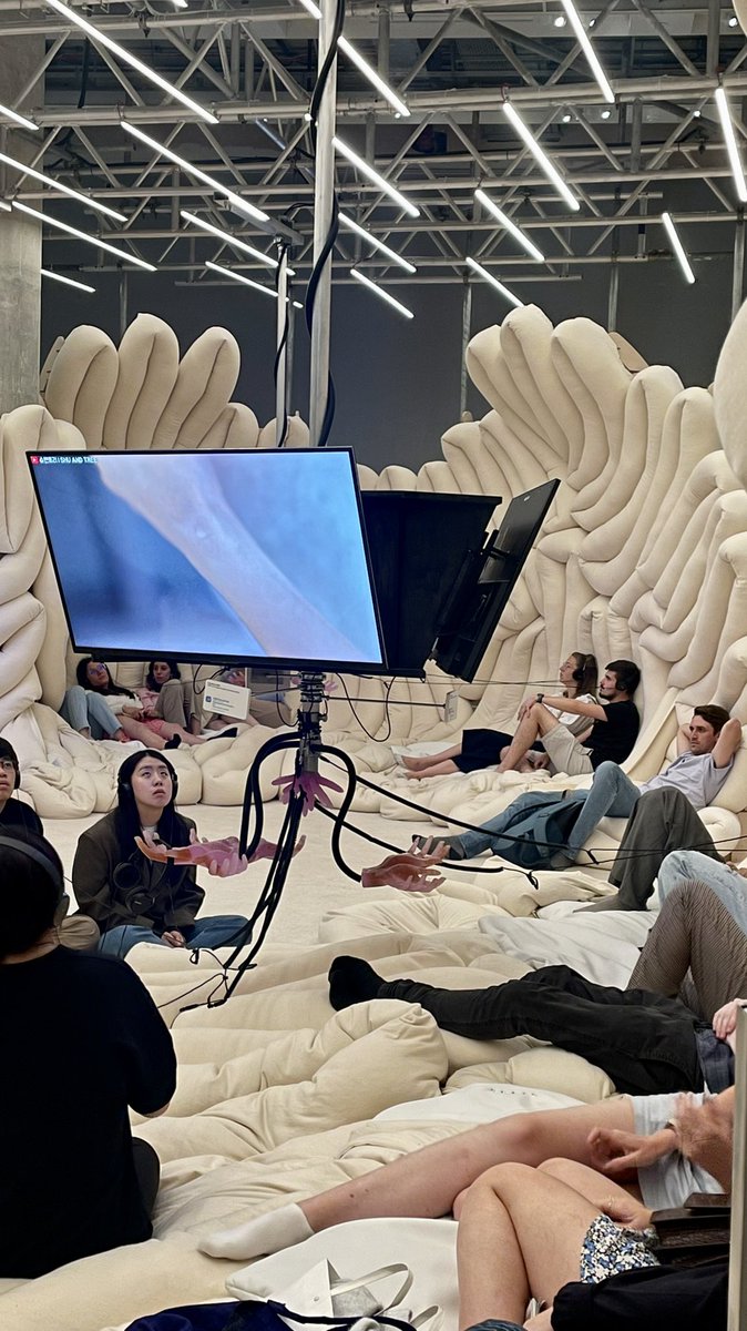 anitlinn's tweet image. “Design that mediates between mind and body” 

The World of ASMR at @DesignMuseum felt like an oddly satisfying scratch on my brain. I especially loved that there was an entire room with beanbags dedicated to @BobRossOfficial 👩🏻‍🎨