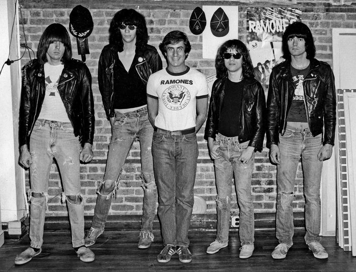 TalesPan's tweet photo. #Monday 10pm-midnite on
@RadioWired cc
@eddiepiller https://t.co/lkxV9xereE Radio #DannyFields talking about times with #TheRamones #Doors #TheVelvetUnderground #Nico #TheMC5 #TheStooges #Iggy #AliceCooper #TheNewYorkDolls #JohnnyThunders #JonathanRichman @BobbyAcharya tweet https://t.co/4CrMWyJ5o8