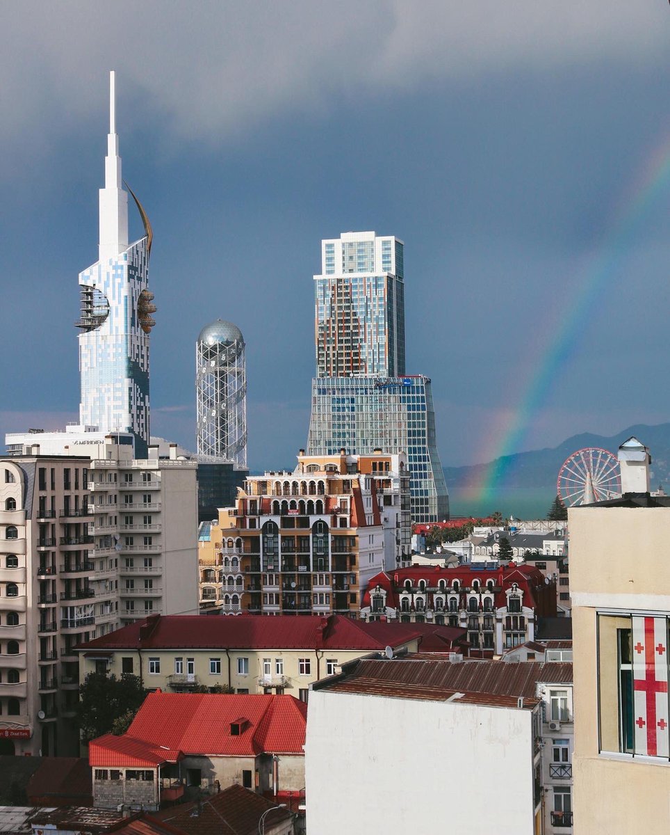 traivelling's tweet photo. #Batumi, the "Las Vegas of the Black Sea", in southwest Georgia is one of the most important seaside resorts in Georgia. The city is becoming more and more modern, the number of high-rise buildings is growing. #Georgien https://t.co/kRpYQaiGqw