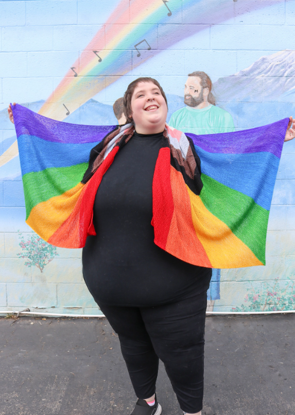 jimmybeanswool's tweet photo. Have a beautiful day ❤️🌈
#urthyarns #marinjaknits #knit #shawl #knitshawl #handmade #loveislove #pride https://t.co/ZL9Q7m92aL