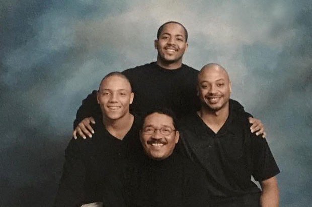 HerbJWesson's tweet photo. Being a dad and a G-Papi 👴🏾 has been one of the best parts about my life. Happy Father’s Day to all of dads, men who had to take on the role of being a father and women who had to act as both. You’re the real heroes. 💪🏾 #happyfathersday https://t.co/l6xGjBhJ6D