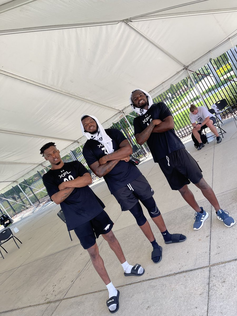 tlambo83's tweet photo. Thank You @XFL2023 For The Great Opportunity &amp; The Best Father’s Day Gift Ever 💯🤝@SetBabyy @Vo_Savage4 @jakeconst08 #jobinterviewdone https://t.co/6ir47iWbUe