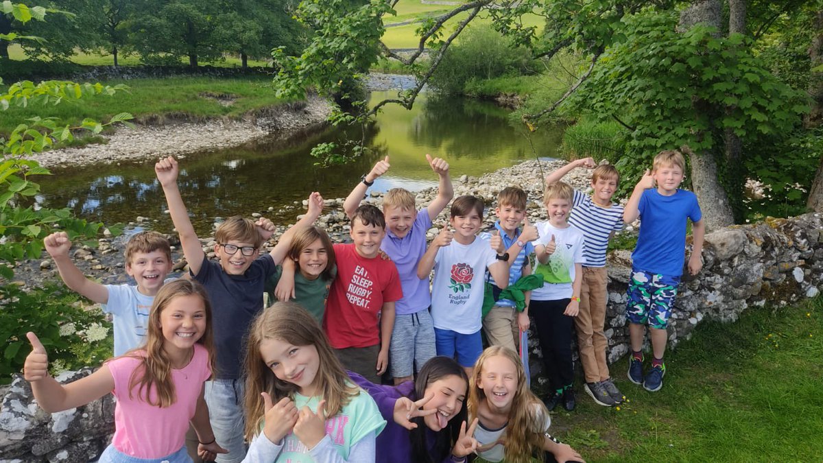 ThorngrovePrep's tweet photo. They’ve arrived!! Have a wonderful time Year 5 and see you on Thursday 💙💚 #TripWeek #SchoolTrip #Yorkshire https://t.co/gXcQhG3Lm7