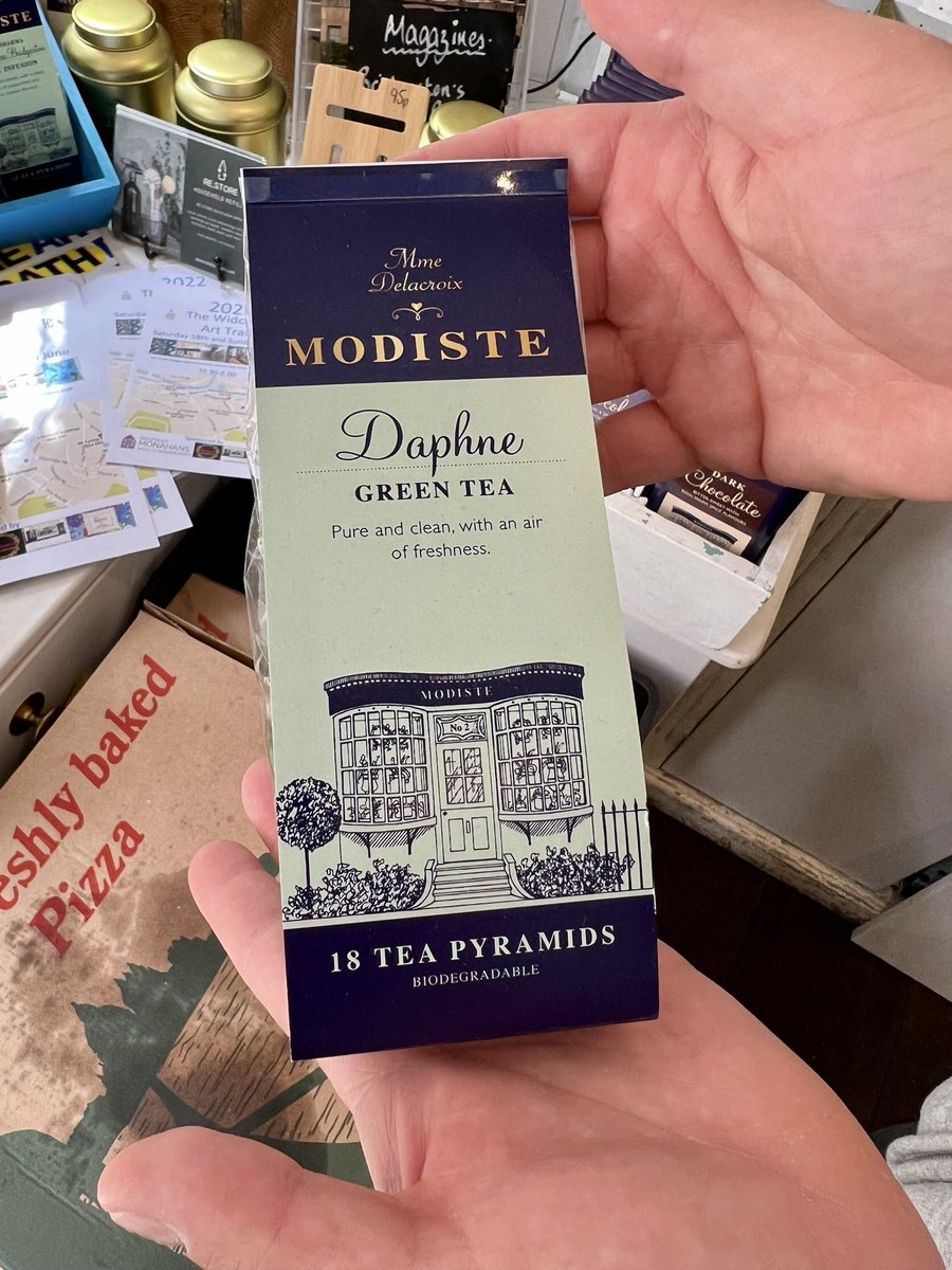 NicoleBdorf's tweet photo. Loved shipping and browsing at the cute Abbey Deli aka #Bridgerton #Modiste shop 🫖 #Bath #Saphne https://t.co/YOGKHTXdq0