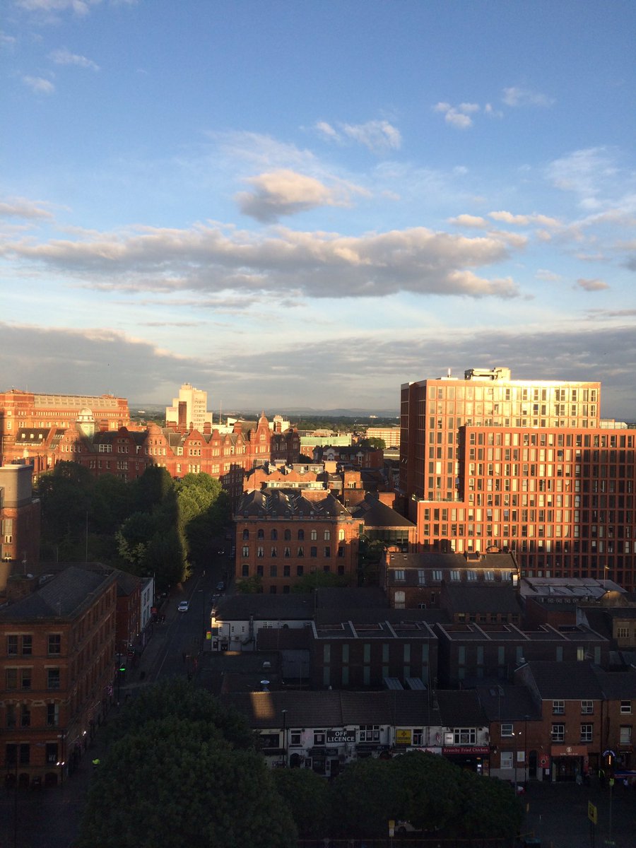 I’ve made it to Manchester, ready to kick off #ERSS2022 tomorrow! 😃 We start with an ECR workshop with presentations from @cehoicka, <a href="/BenjaminSovaco1/">Benjamin Sovacool</a> and Elsevier’s Caroline Moors. All welcome 🎓