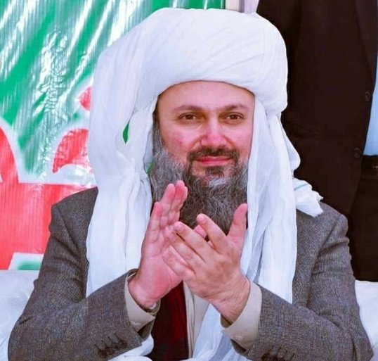 Bap__party's tweet photo. مرکزی صدر جام کمال خان صاحب پارٹی کے آئنی صدر ہے اسکے صدارت اور مشاورت کے بغیر الیکشن غیر آئنی ہے 
صوبائی صدر بی اے پی سٹوڈنٹ ونگ رحمت اللہ خان کاکڑ 

آج صرف ٹوپی ڈرامہ کرکے انہوں نے ریلو کٹھے بھلا کر نام نہاد الیکشن کا ڈرامہ رچا کر من پسند لوگوں کو سلیکٹ کئے 
رحمت اللہ کاکڑ https://t.co/C12LPiYVLh