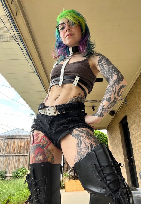 would you let me kick your butt https://t.co/E876xZ0xQ5