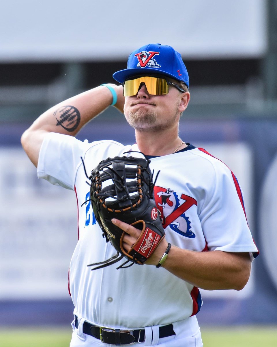 VTLakeMonsters's tweet photo. 2022 Expos & Maple Kings Night: β
π.π π½π€π©π π€π£ ππππ‘π πππ©π¨ ππ§π ππ ππΌππ πππ
π: https://t.co/5SScfoT6uU
#VTExpos #VTMapleKings https://t.co/s7luRn2l9U